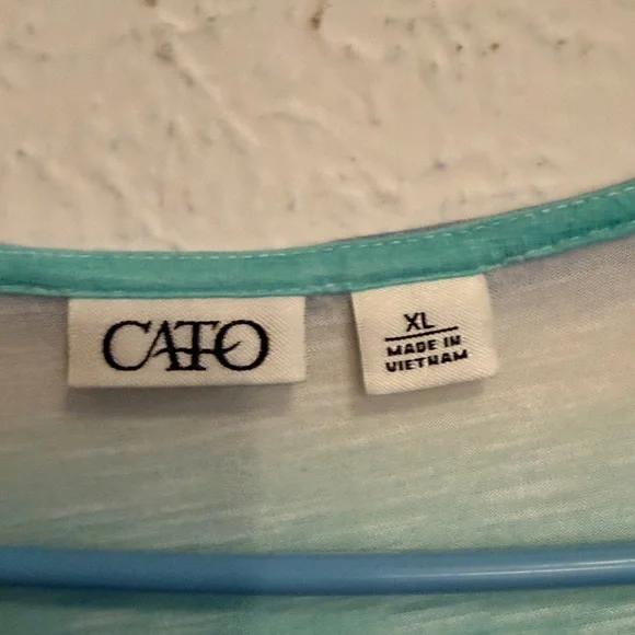 📛📛📛BOGOHO📛📛📛Cato Aqua and Navy Striped Hi-Low Tank Top - Picture 5 of 7